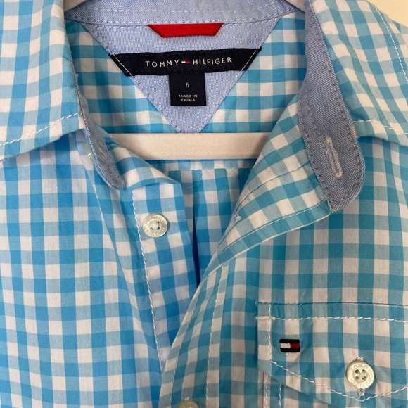 Boys Tommy Hilfiger Gingham Button Down Shirt - Picture 4 of 4